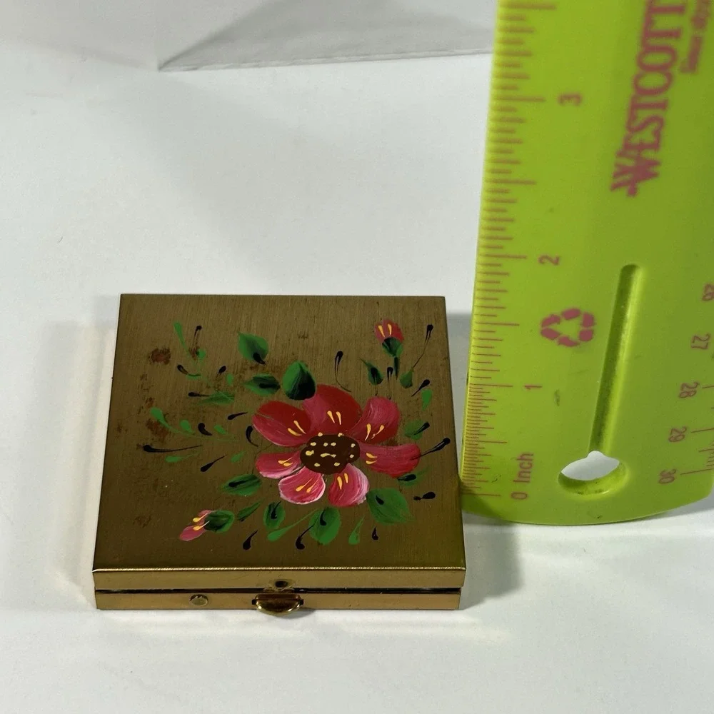 Vintage Compact Case w/Powder Puff, Gold Tone, Hand Painted Flowers READ